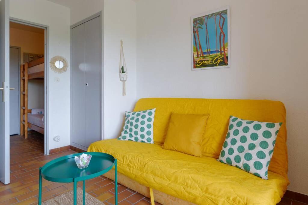 St-Cyr - Studio Avec Balcon, Vue Mer Et Proche Plage Daire Saint-Cyr-sur-Mer Dış mekan fotoğraf